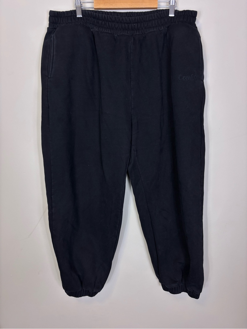 Comfrt Black Elastic-Waist Women's Cinch Bottom Jogger Sweatpants 3X